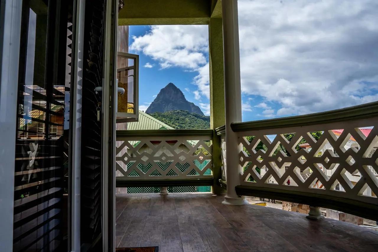 Topaz Apartment Villa - Piton View location