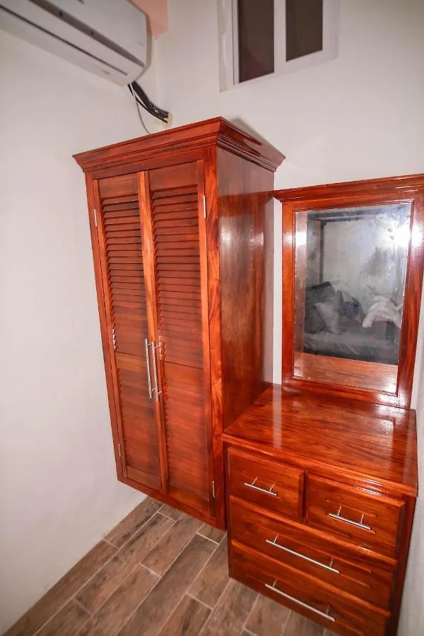 Topaz Apartment Villa - Piton View Soufriere Guest house