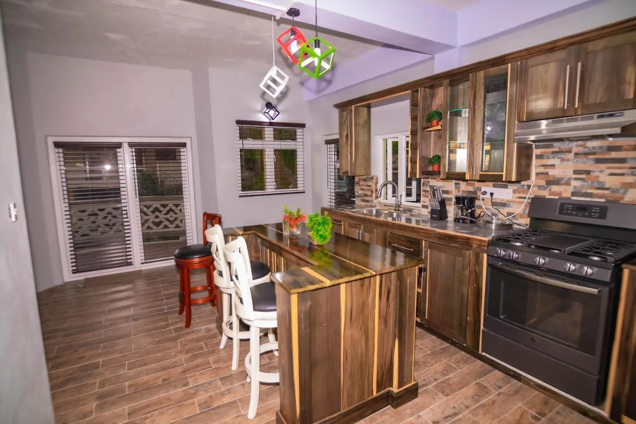 Topaz Apartment Villa - Piton View Soufriere Guest house
